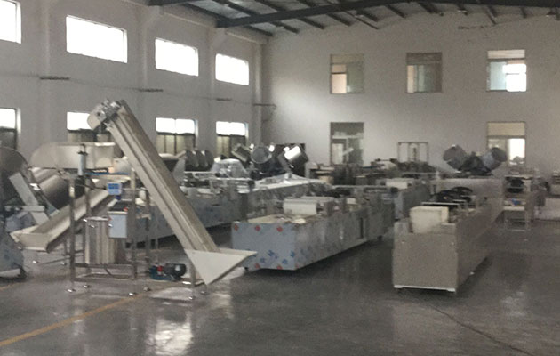 Full Automatic Peanut Brittle Bar Production Line Full Automatic Peanut Brittle Bar Production Line